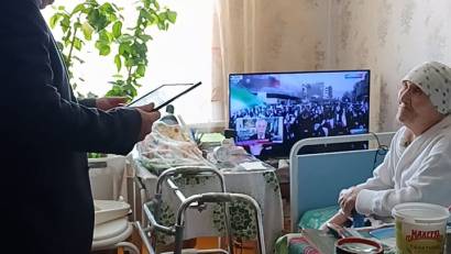 В преддверии Международного женского дня 8 Марта заместители Центра трудовой мобильности Северо-Казахстанской области А.А. Сыздыков и А.К. Рамазанова от имени директора ЦТМ Н.Т. Бибулаева поздравили тружениц тыла.